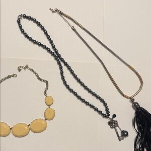 Forever 21 Yellow Oval Necklace